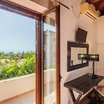 Mani's Aura Seaside-spacious Summer Retreat Lejlighed *