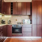 Mani's Aura Seaside-spacious Summer Retreat *