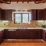 Mani's Aura Seaside-spacious Summer Retreat Lejlighed