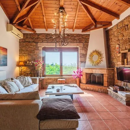 Apartment Mani's Aura Seaside-spacious Summer Retreat