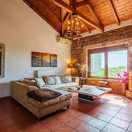 Mani's Aura Seaside-spacious Summer Retreat Daire