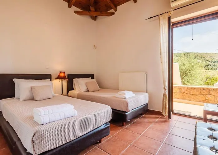 Mani's Aura Seaside-spacious Summer Retreat * Kotronion (West Mani)