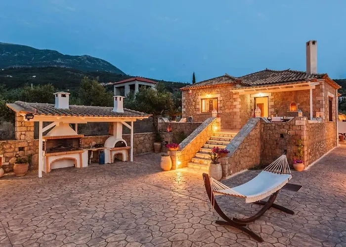 Mani's Aura Seaside-spacious Summer Retreat * Kotronion (West Mani)